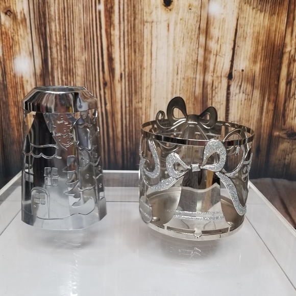 Bath & Body Works Christmas Set of 2 Silver Candle & Soap Holder Holiday Set - Picture 2 of 16